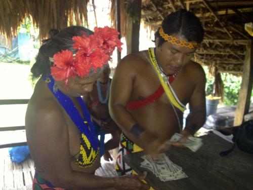 KUNA & EMBERA PEOPLES 45