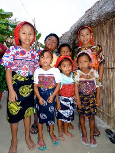 KUNA & EMBERA PEOPLES 7